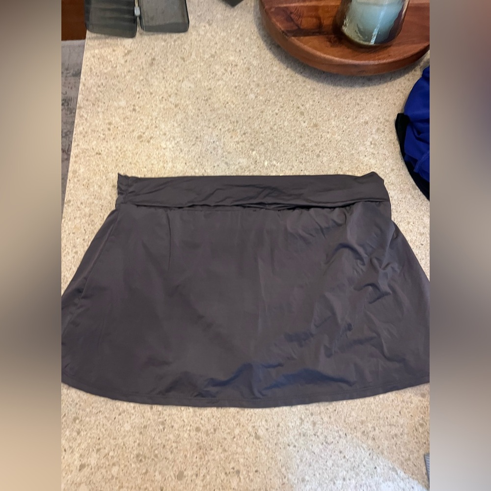 Garnet Hill Women's swim skirt NWT